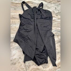 Magic suit swimsuit, black, underwire, size 10
